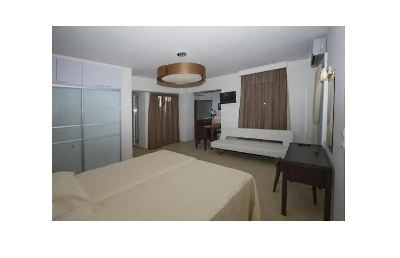 Cosmos Hotel Rethymno  3*, Rethymno (Crete)